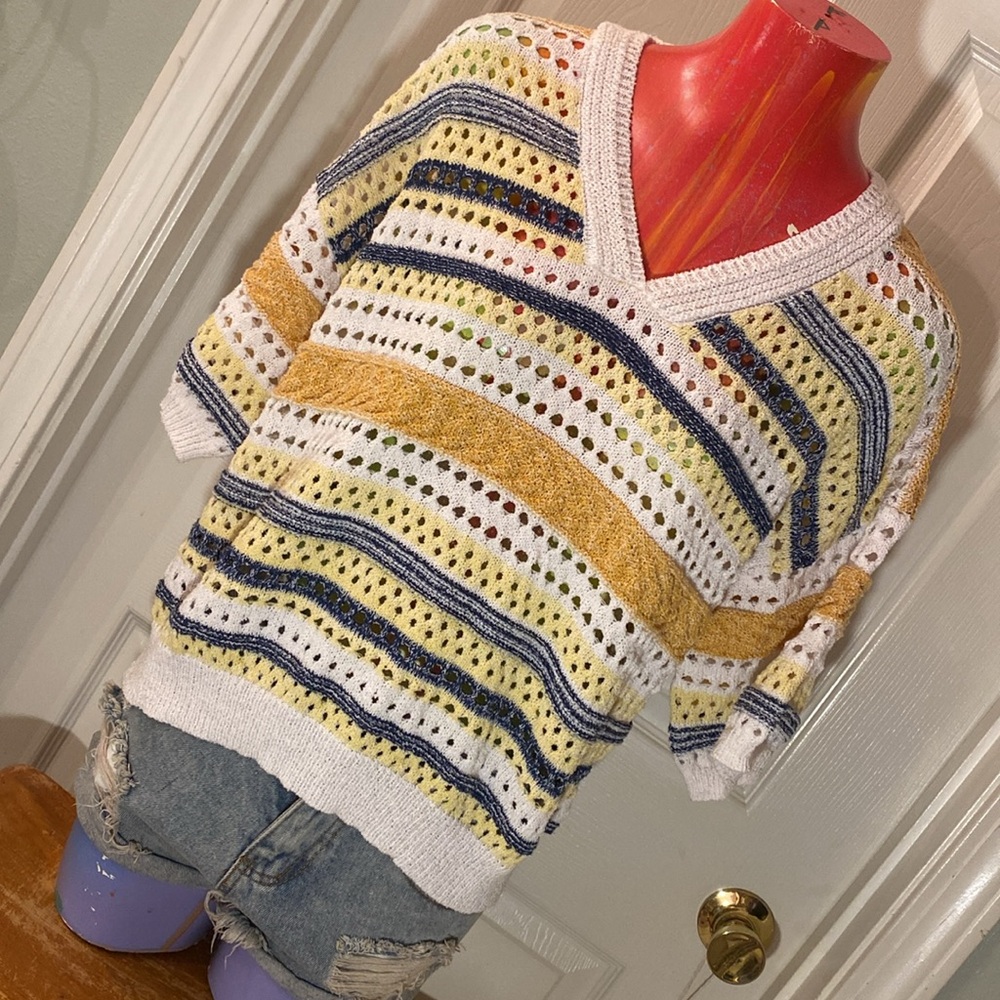 Vintage Look Yellow and Blue V-Neck Sweater with Stripes